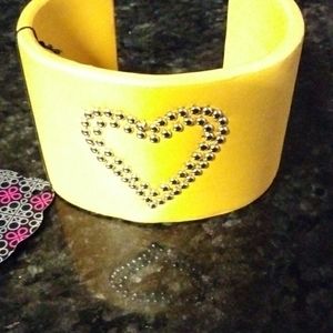Cuff bracelet